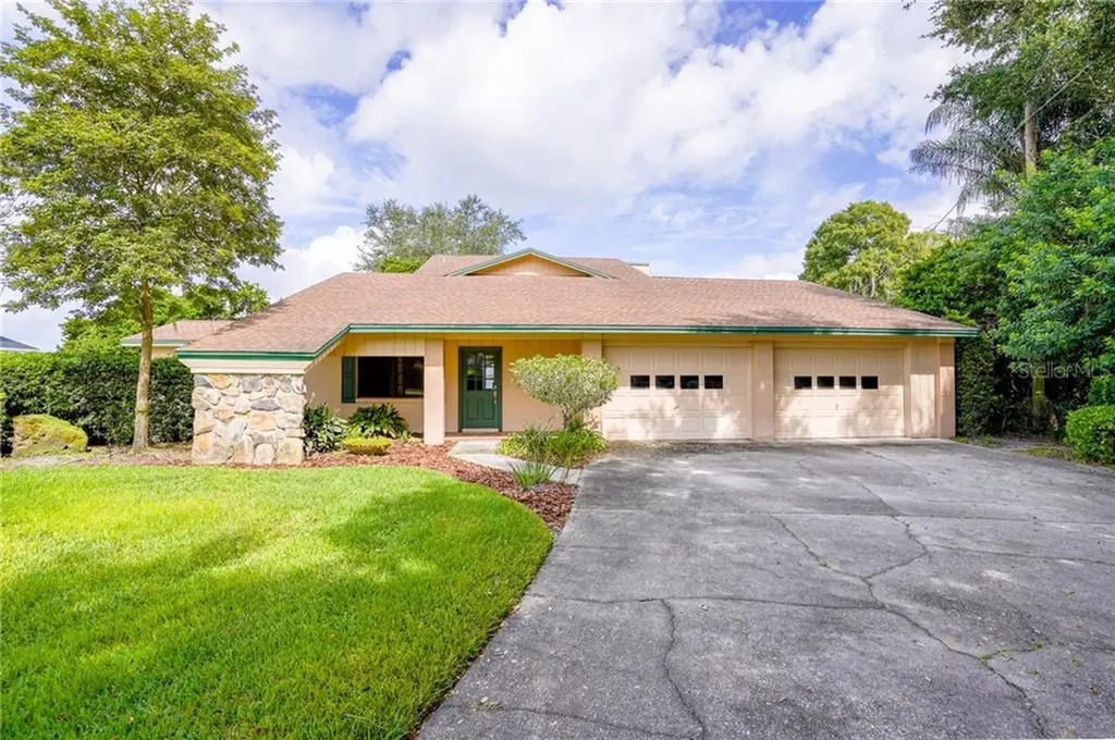999 Edgewater Drive Winter Haven FL 33884