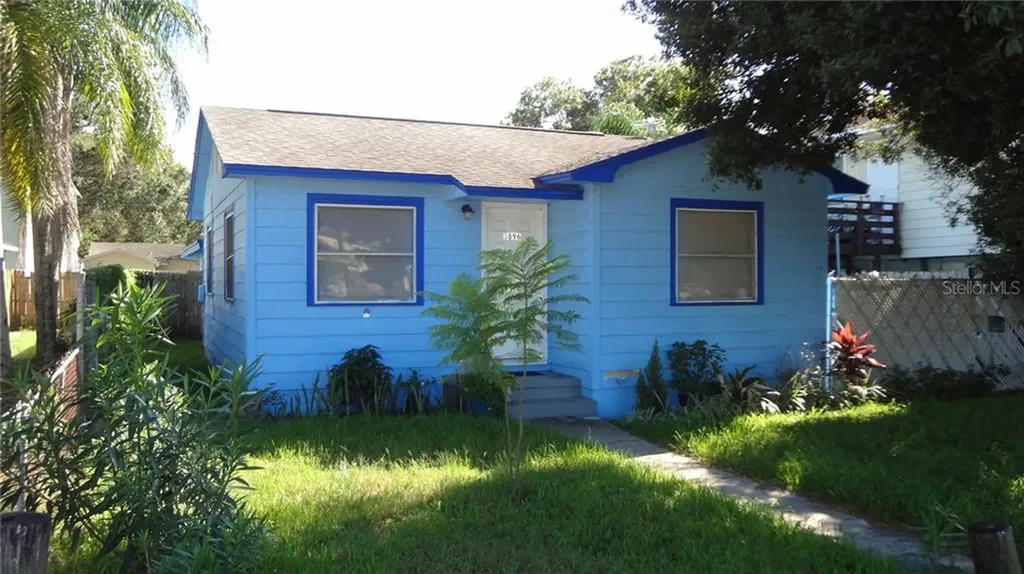 3896 46th Avenue N St Petersburg FL 33714