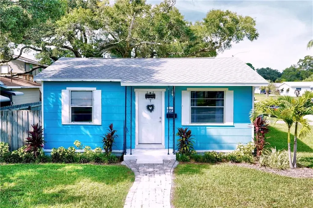 701 45th Avenue N St Petersburg FL 33703