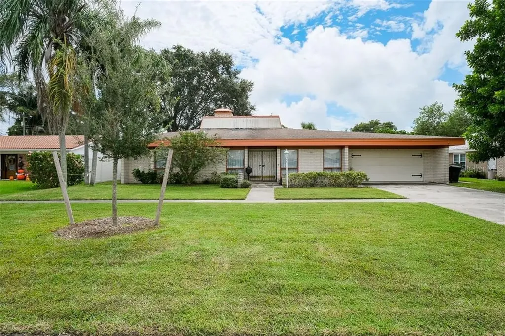 6500 30th Avenue N St Petersburg FL 33710