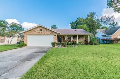 901 Village Lake Drive N Deland FL 32724