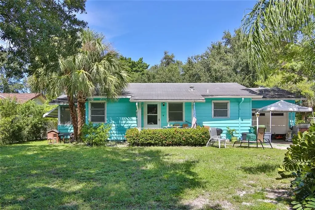 425 Sapphire Drive Sarasota FL 34234