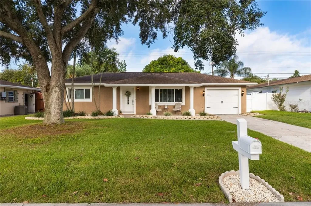 1252 Burma Avenue Clearwater FL 33764