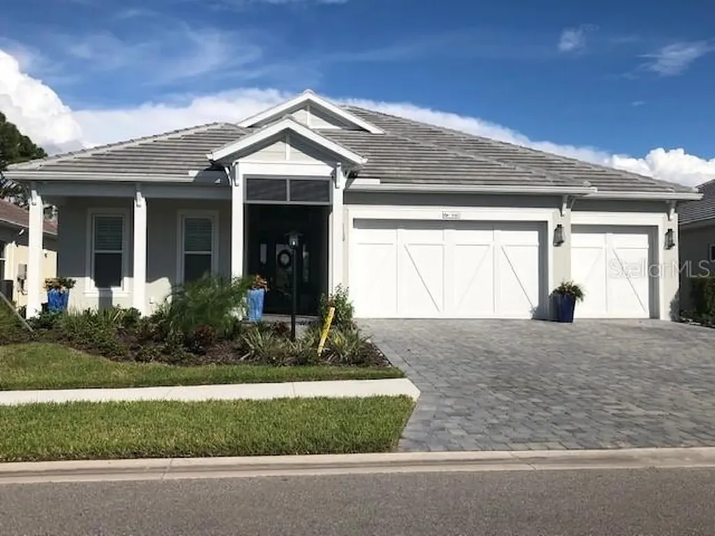 8148 Grande Shores Drive Sarasota FL 34240