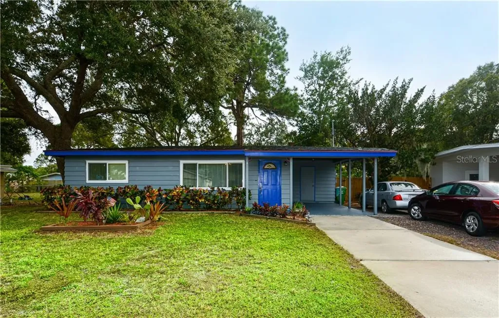 2350 Novus Street Sarasota FL 34237