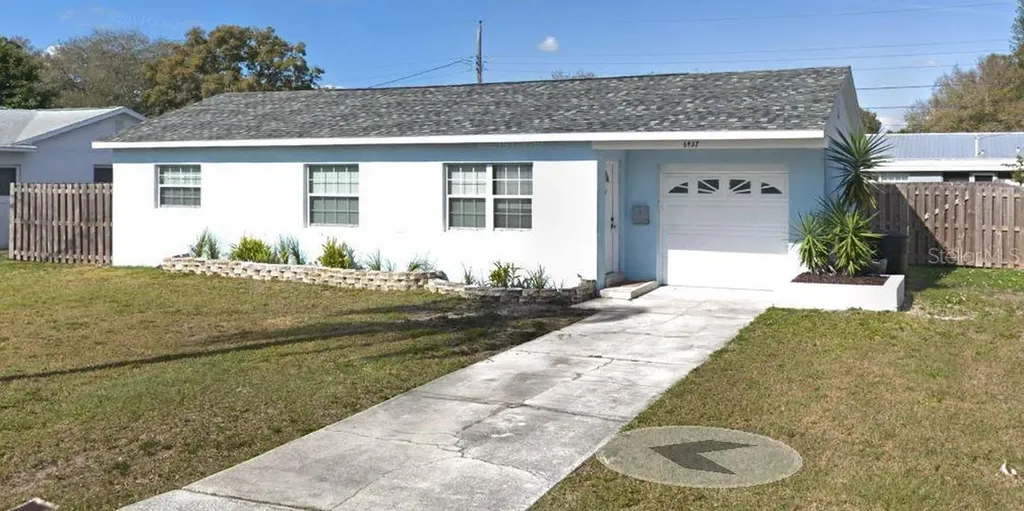 6427 17th Avenue N St Petersburg FL 33710