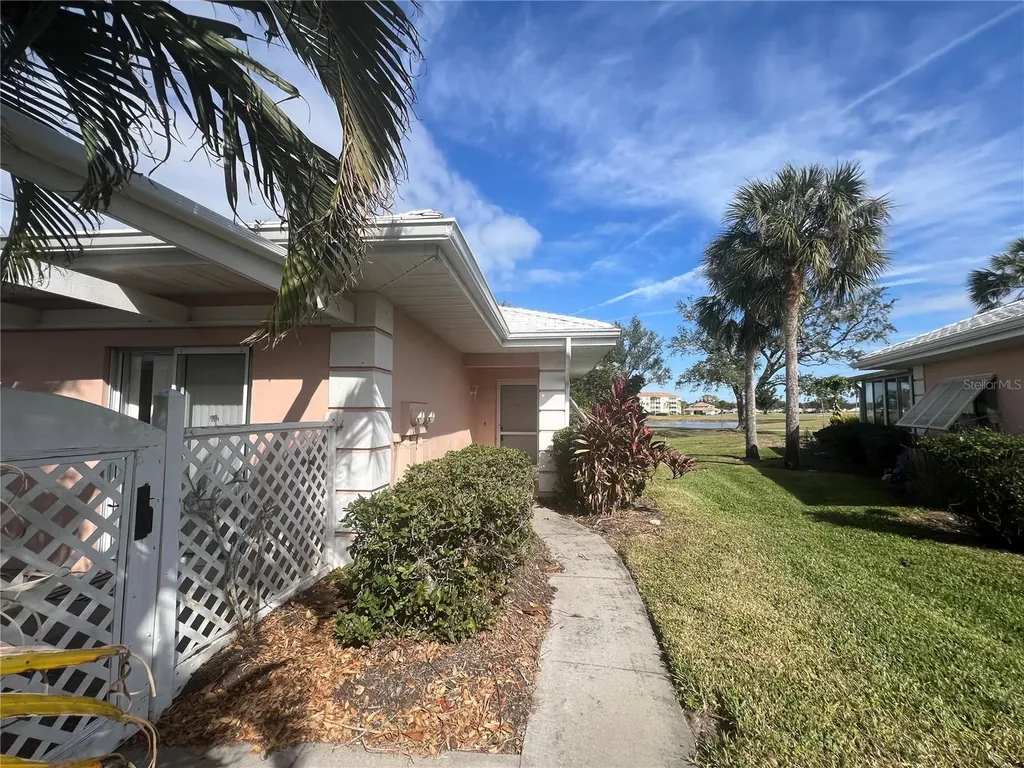 338 Cerromar Way N Venice FL 34293