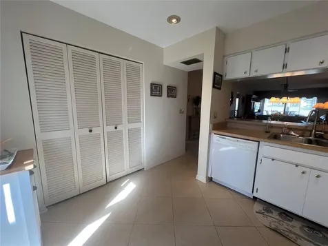 338 Cerromar Way N Venice FL 34293