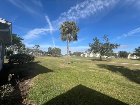 338 Cerromar Way N Venice FL 34293