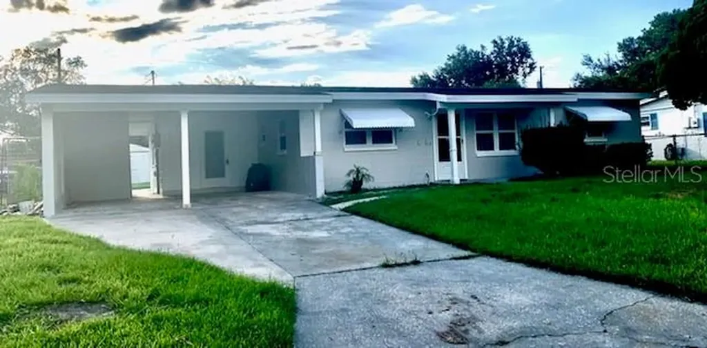 2514 Highland Avenue Kissimmee FL 34741