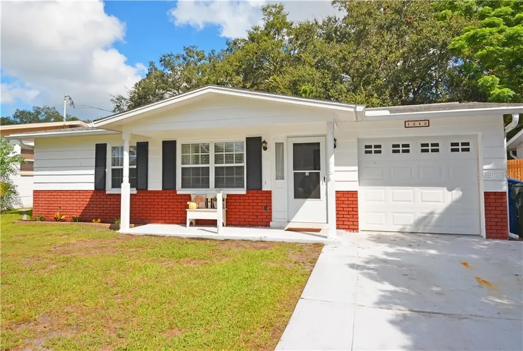 1242 8th Avenue NE Largo FL 33770
