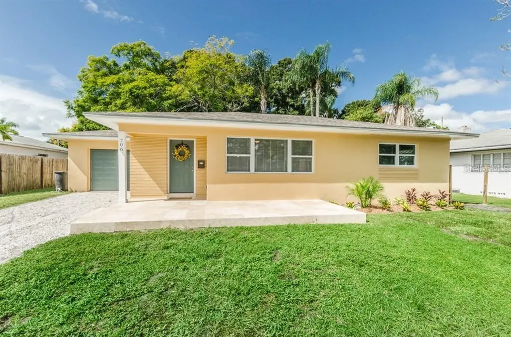 706 N Betty Lane Clearwater FL 33755