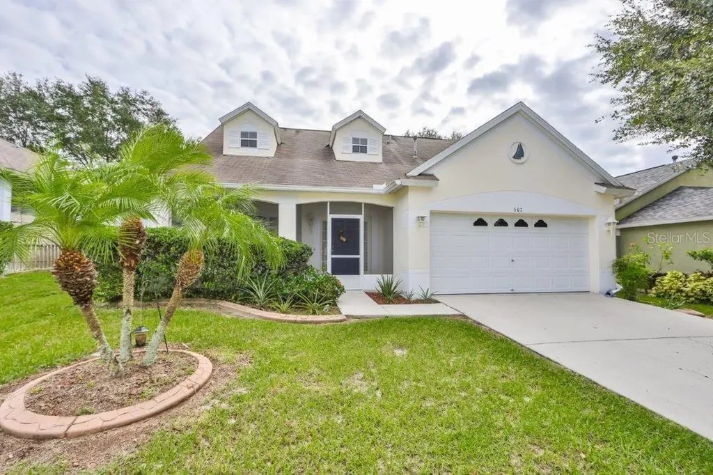 607 Schooner Bay Court Valrico FL 33594