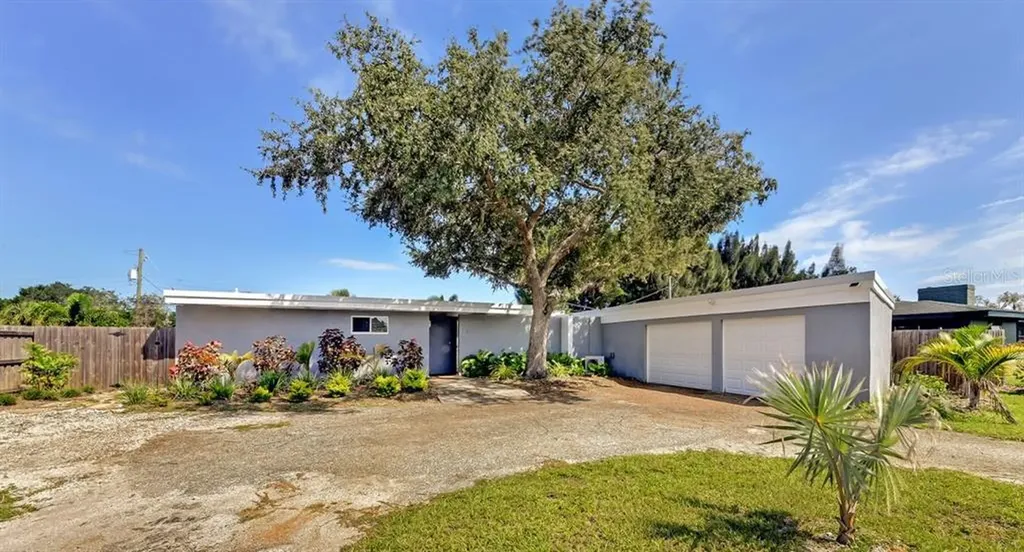 555 Parkview Drive Sarasota FL 34243