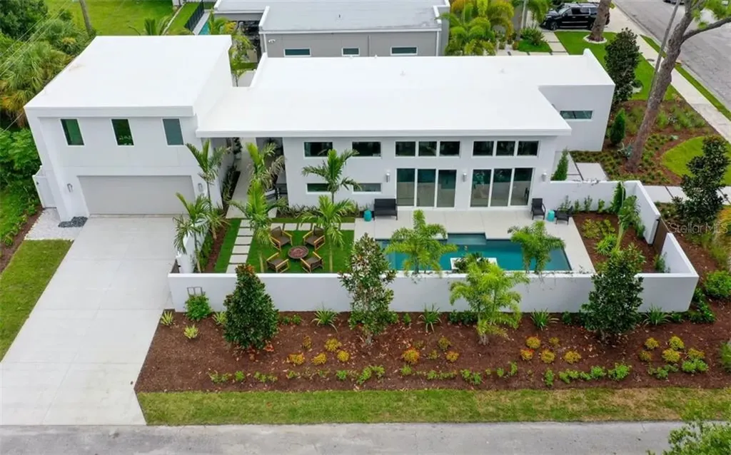 2205 Datura Street Sarasota FL 34239
