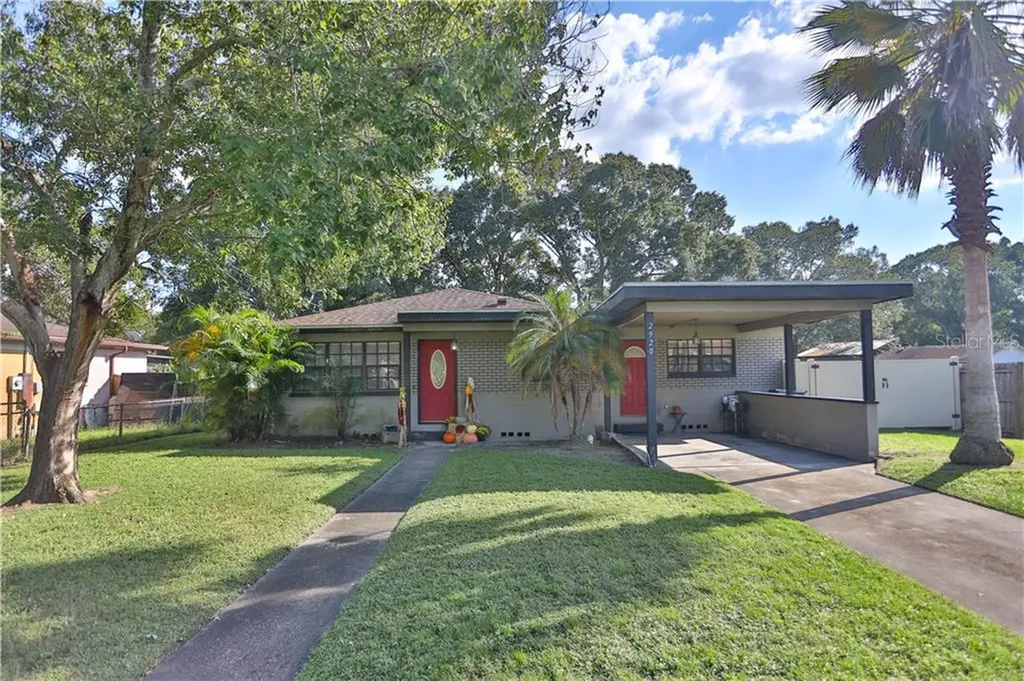 2920 W Burke Street Tampa FL 33614