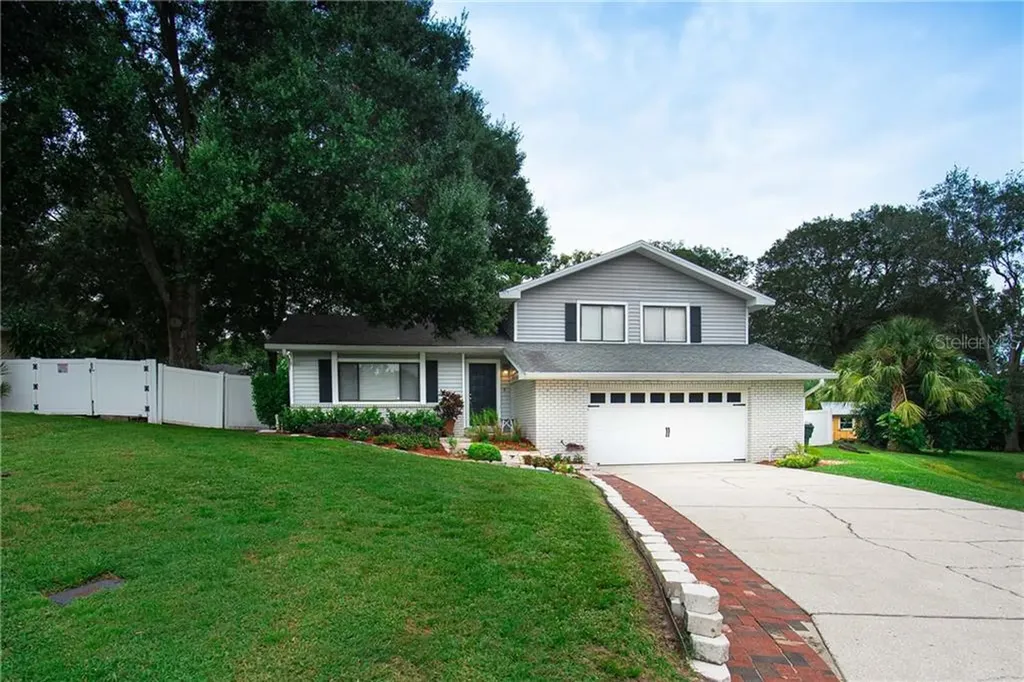 1108 Hallamwood Court Lakeland FL 33813