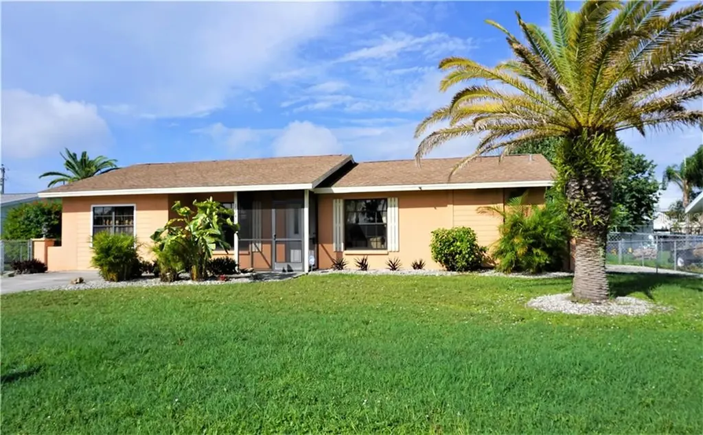 1740 Faust Drive Englewood FL 34224