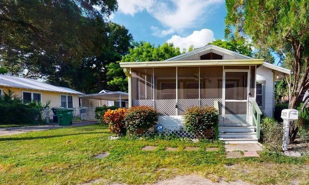 2612 E 11th Avenue Tampa FL 33605