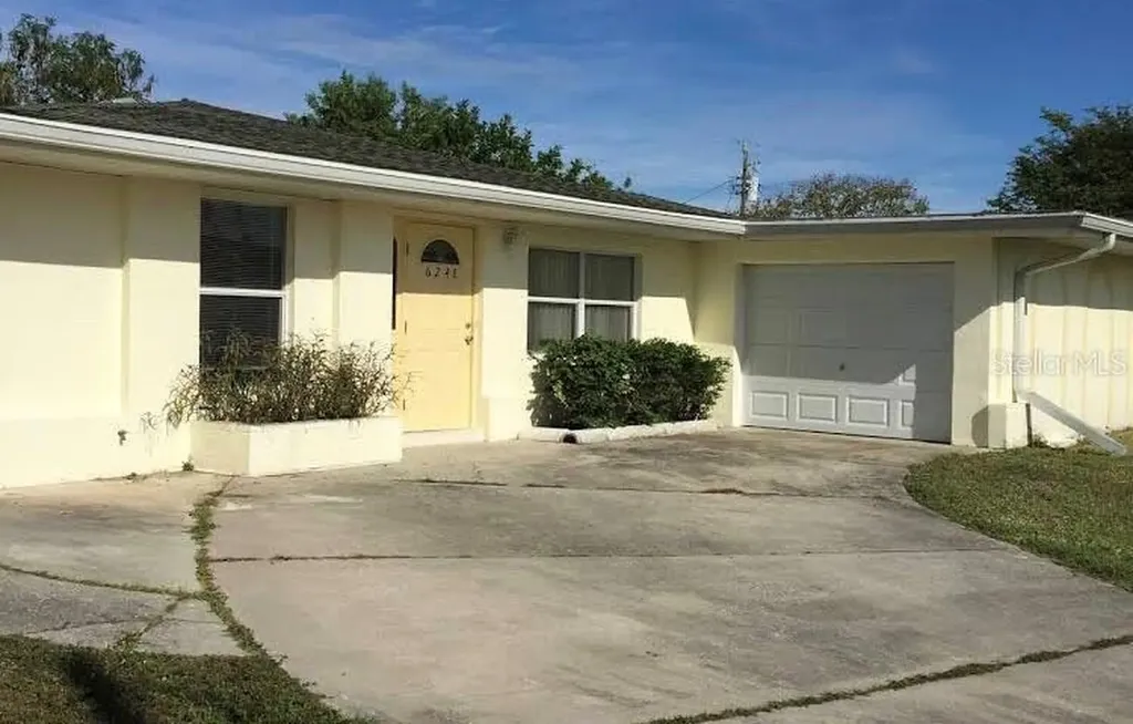 6246 Mayberry Avenue North Port FL 34287