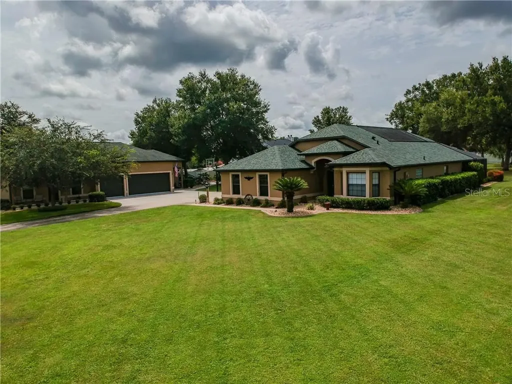 25046 Rolling Oak Road Sorrento FL 32776