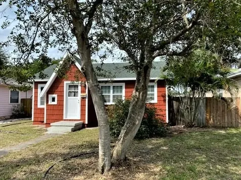 3835 Burlington Avenue N St Petersburg FL 33713