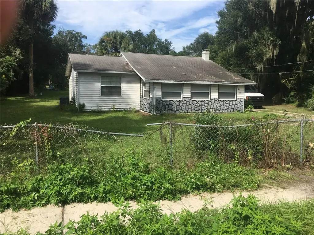 621 W French Avenue Orange City FL 32763