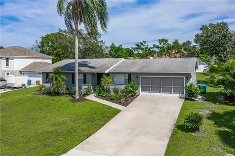 1581 W Finland Drive Deltona FL 32725