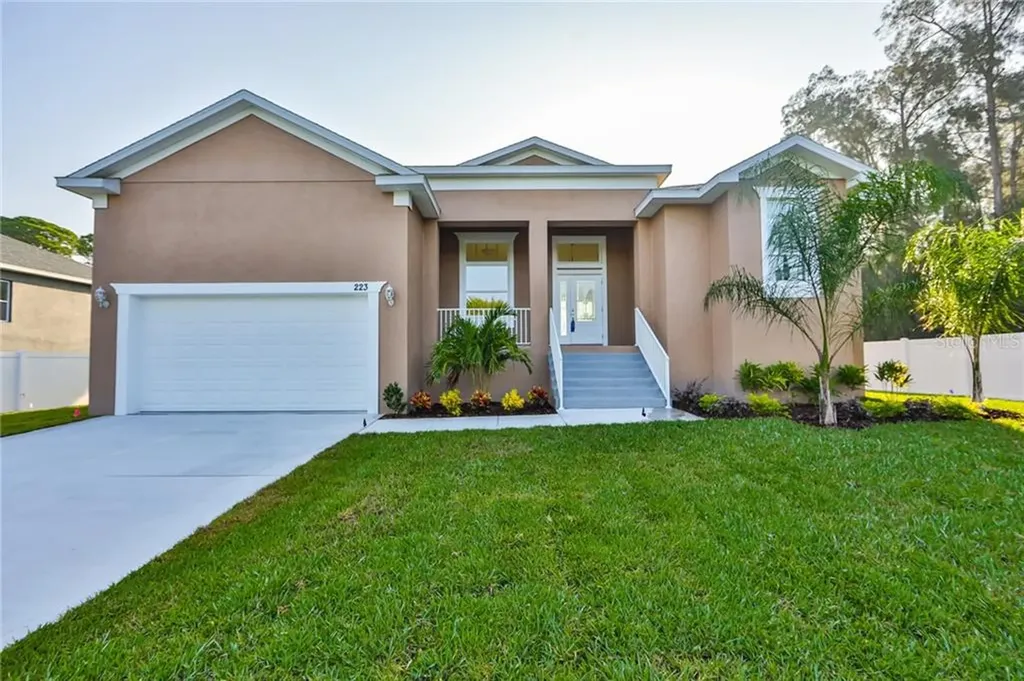 223 13th Street NW Ruskin FL 33570