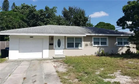 1802 Roslyn Avenue Bradenton FL 34207