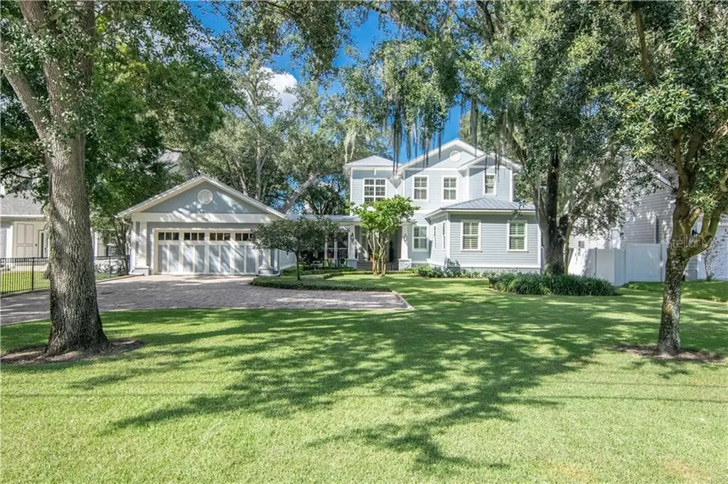 3715 W Neptune Street Tampa FL 33629