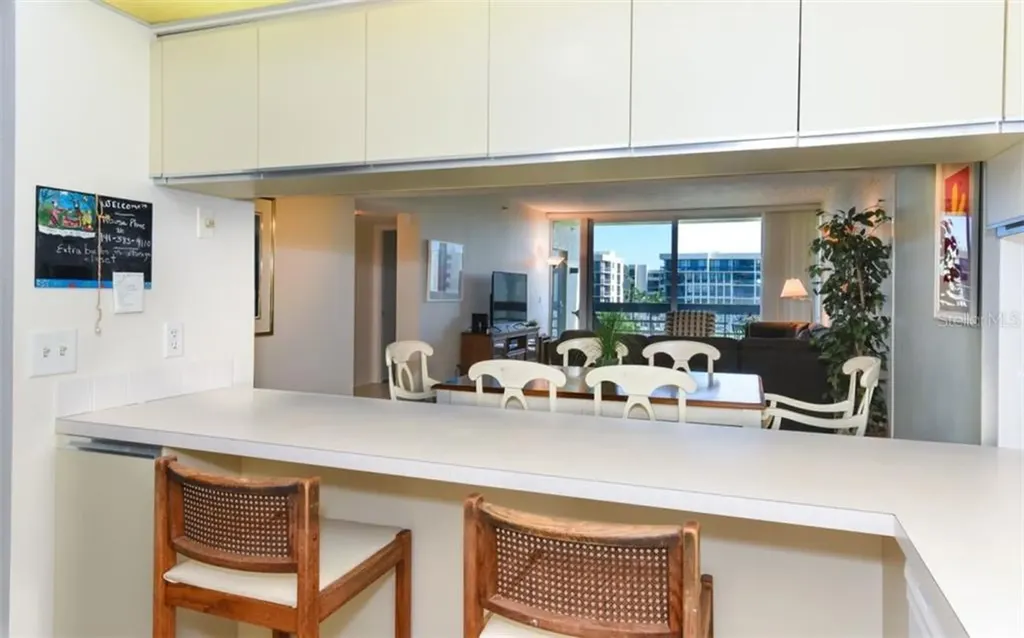 1125 Gulf Of Mexico Drive Longboat Key FL 34228