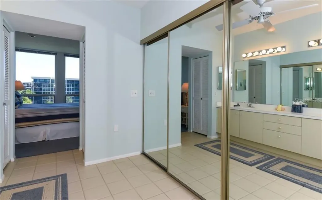 1125 Gulf Of Mexico Drive Longboat Key FL 34228