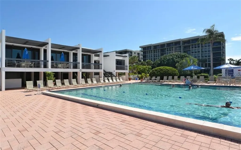 1125 Gulf Of Mexico Drive Longboat Key FL 34228