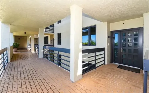 1125 Gulf Of Mexico Drive Longboat Key FL 34228
