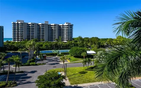 1125 Gulf Of Mexico Drive Longboat Key FL 34228