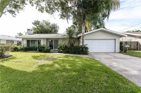 3732 21st Avenue N St Petersburg FL 33713