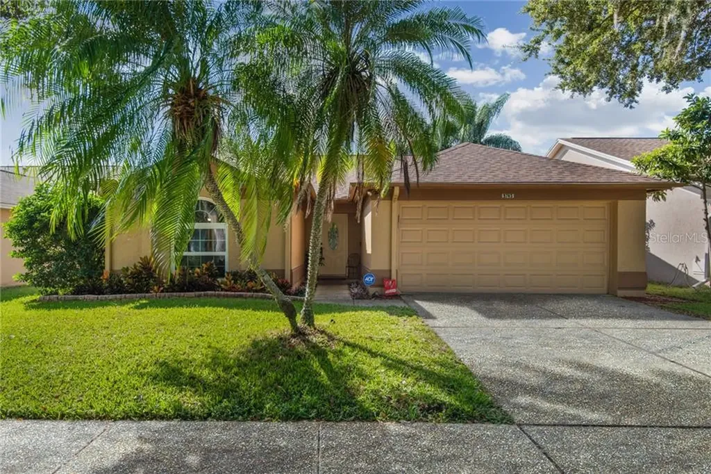 9745 Cypress Shadow Avenue Tampa FL 33647