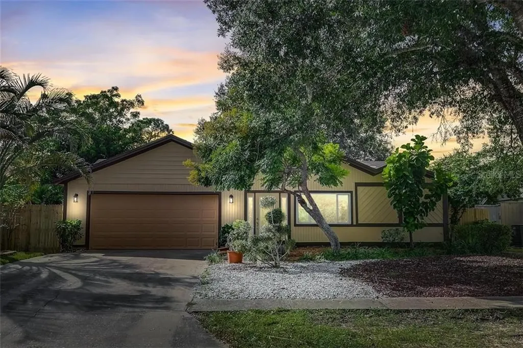 4036 Waikiki Drive Sarasota FL 34241