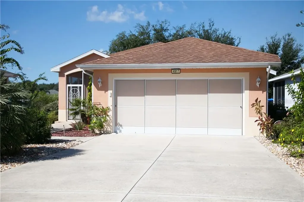 4917 Portsmouth Street Tavares FL 32778