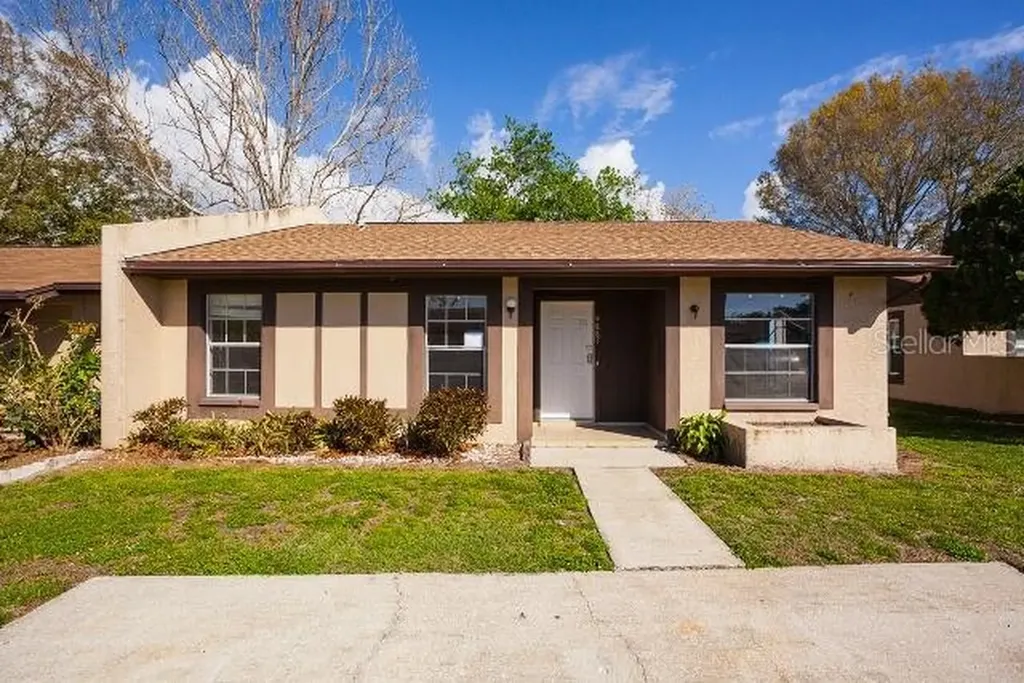9885 88th Street Seminole FL 33777