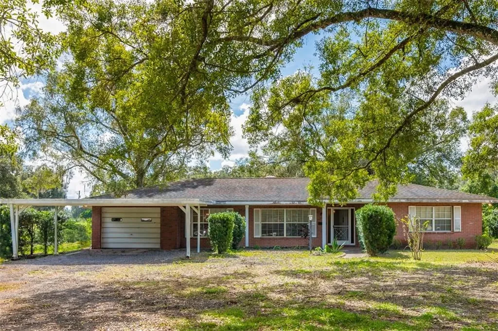 13211 E Us Highway 92 Dover FL 33527