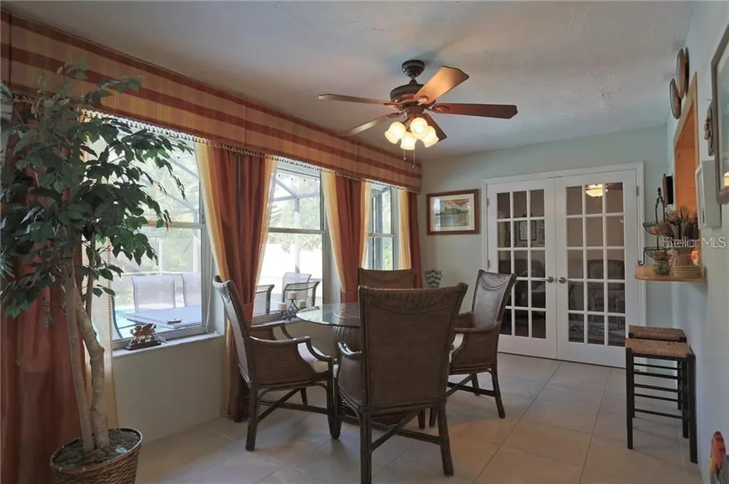2929 Mayflower Street Sarasota FL 34231