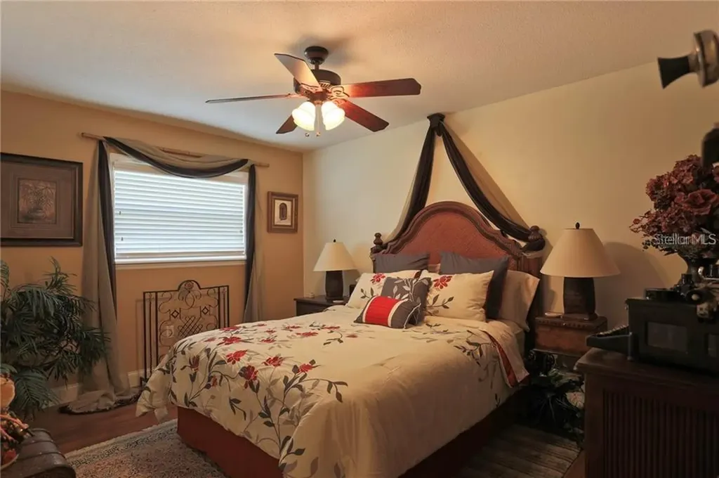 2929 Mayflower Street Sarasota FL 34231