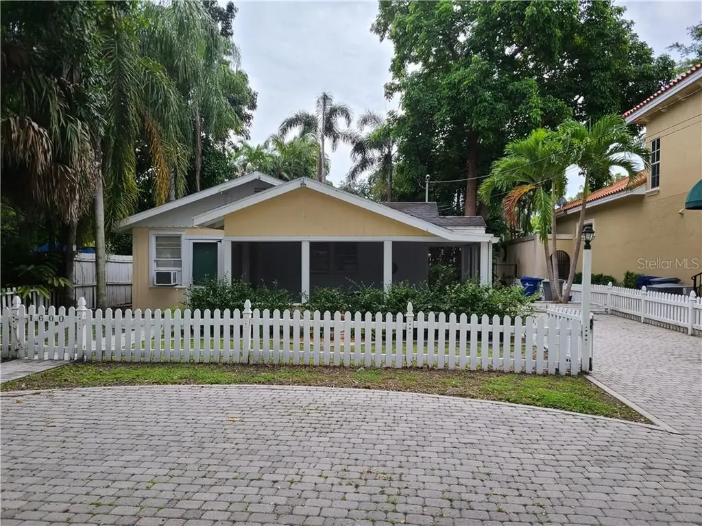 1600 Kenilworth Street Sarasota FL 34231