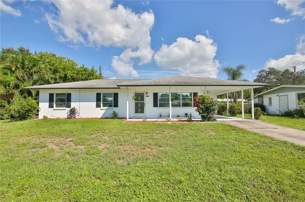 4111 52nd Street W Bradenton FL 34209