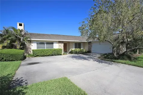 6710 Tequesta Drive Seminole FL 33777