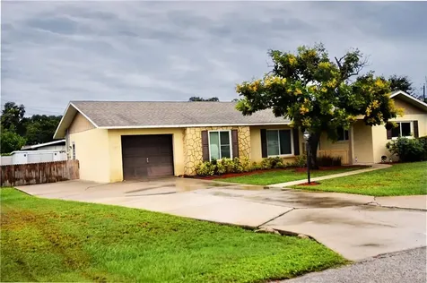 211 66th Avenue Drive W Bradenton FL 34207