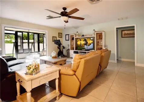 211 66th Avenue Drive W Bradenton FL 34207