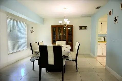 211 66th Avenue Drive W Bradenton FL 34207